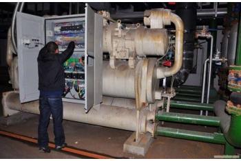 中央空調(diào)主機(jī)維保/清洗